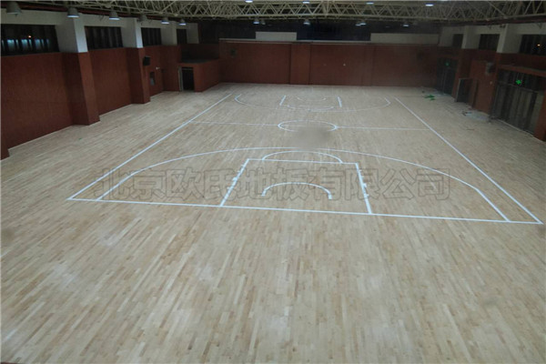 運(yùn)動木地板--徐州樹恩中學(xué)籃球館及健身房成功案例